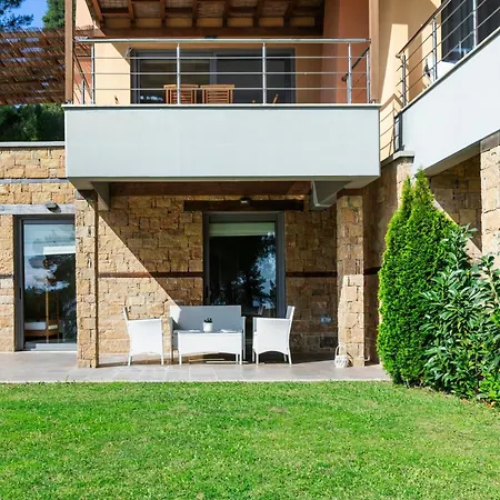 Villa Beyond *